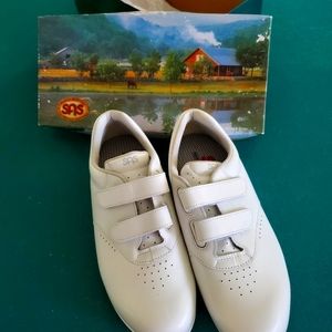 SAS White Shoes, brand new, never worn.